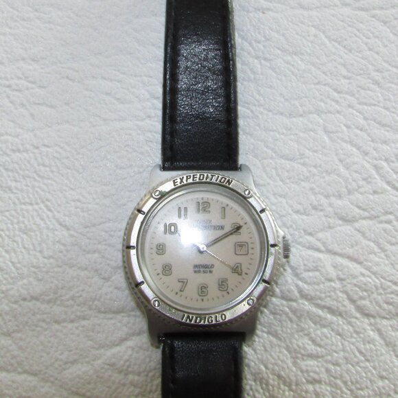 TIMEX Expedition Indiglo Watch - Vintage - Picture 6 of 12